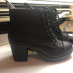 MIA BLACK BOOTS